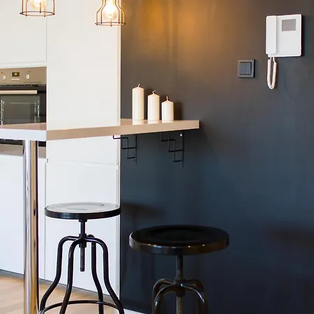 Albatross Towers By Renters *