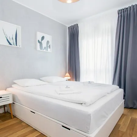 Albatross Towers By Renters *
